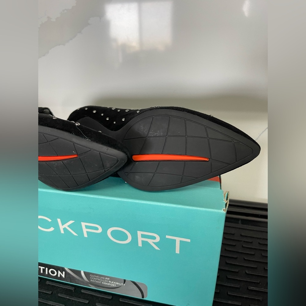 ROCKPORT 75mm Total Motion Women’s Pump Sz 6M Black Kid Suede Stud NIB - Picture 9 of 13